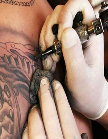 macchinari per tatuaggi